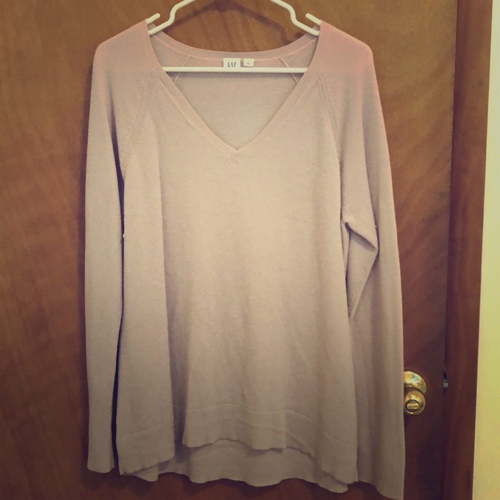 Gap V-Neck Textured Sweater in Lilac